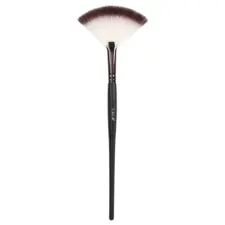 Lepezasta četkica za hajlajter Pro Black