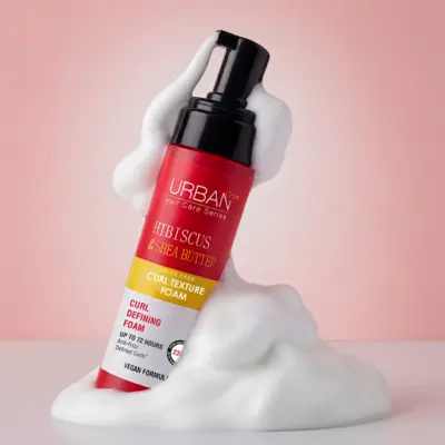 Pena za stilizovanje kovrdžave kose - hibiskus i ši puter 200 ml